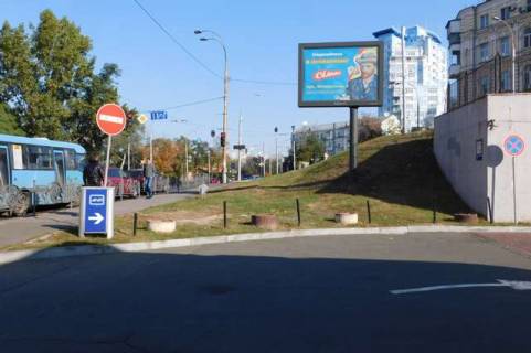 Скроллер A в Киеве Чорновола В`ячеслава вул. - Дмитрівська вул. - 273839 фото 1