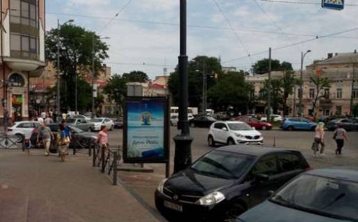 Ситилайт B в Одессе, 1.2x1.8  Тираспольська вул., 2 - Тираспольська пл. - Ніжинська вул. фото 1