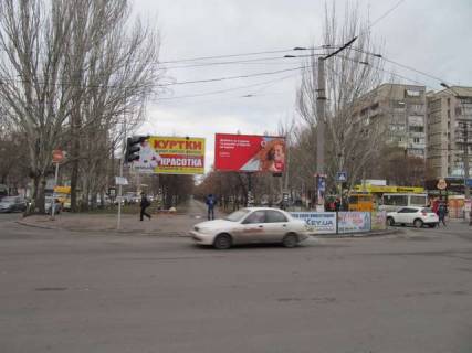 Призматрон, Призма A у Василівці Центральний просп. (Леніна просп.) - 3-я Слобідська вул. (Дзержинського вул.), (призма) №1 - 427661 Фото 1