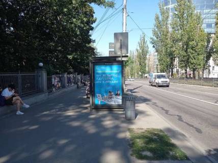 Бэклайт B в Киеве, 1.2x1.8  Шевченка Тараса бульв., :ст.метро "Університет" фото 1
