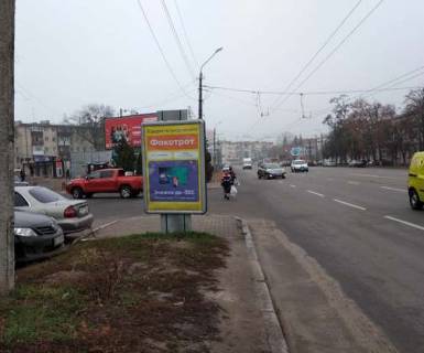 Ситилайт B в Полтаве, 1.2x1.8  Зiнькiвська вул., 6 (№1) фото 1