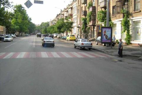 Ситилайт A в Васильевке, 1.2x1.8  Дьогтярна вул., 12 - Спіридонівська вул. фото 1