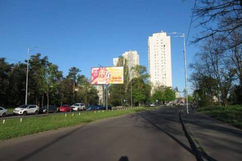 Билборд A в Васильевке, 3x6  Алішера Навої просп. - Воскресенська вул., на розподілювачі (в напрямку Перова) фото 1