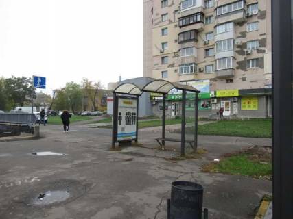 Бэклайт A в Киеве, 1.2x1.8  Харківське шосе, 51, зуп. "вул. Сімферопольска" фото 1