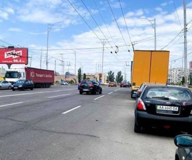 Билборд B в Киеве, 3x6  просп. Червоної Калини (Володимира Маяковського). - Драйзера Теодора вул., 11 фото 1