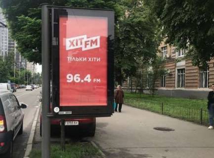 Ситилайт A в Киеве, Нестандарт  Жилянська вул., 83 фото 1