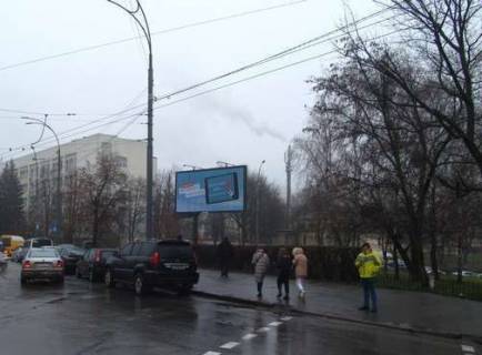 Призма A в Киеве, 3x6  Севастопольська пл. - Святослава Хороброго вул. (Народного ополчення) - 273888 фото 1