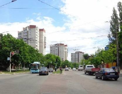 Призма B в Чернигове, 3x4  Левка Лук'яненка (Рокосовського) вул., 22а - Доценка вул. - 481946 фото 1