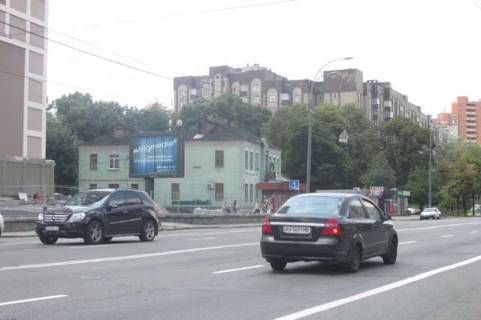 Ситилайт B в Киеве Лобановського Валерія просп. (Червонозоряний просп.), 140 (в направл. Севастопольської пл.) фото 1