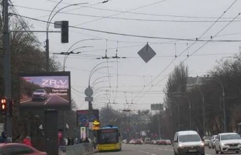 Видеоборд B у Києві, 2.3x3.14  Повітряних Сил просп., , напроти буд. 28 - Солом`янська пл. (ТТ 6.8 484х352) - 616295 Фото 1