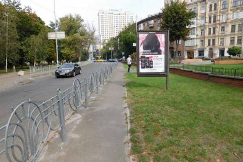 Бэклайт A в Киеве, 1.2x1.8  Короленківська вул., ./вул.Тарасівська (у напрямку вул.Жилянськой) фото 1