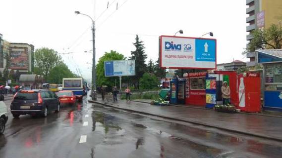 Білборд, Бігборд (Борд)  A у Василівці, 3x6  Київська вул., 26 Фото 1