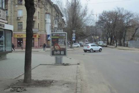 Бэклайт B в Николаеве, 1.2x1.8  Маріупольська вул., 31 - Марка Кропивницького вул. (Потьомкінська)  фото 1
