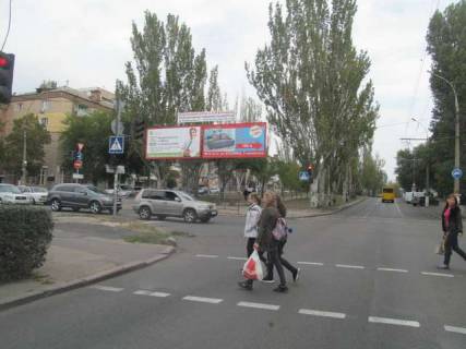 Prismatron, Prism A in Mykolaiv, 3x6  Central'nij prosp. (Lenina prosp.) - Buznika st., (prizma) (liva) - 405059 Photo 1