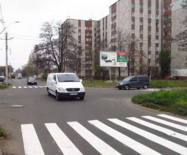Билборд A в Черкассах, 3x6  Надпільна вул. (Ільїна вул.) - Сінна вул. фото 1