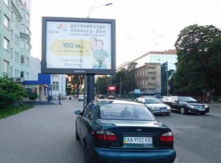 Бэклайт B в Киеве, 2.3x3.14  Юрія Іллєнка вул. (Мельникова)., 77 фото 1