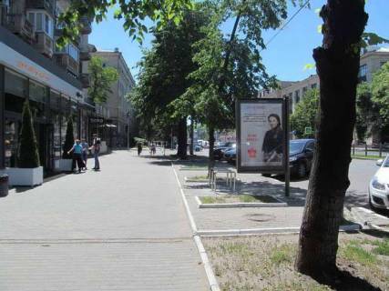 Бэклайт B в Харькове, 1.2x1.8  Науки просп. (Леніна просп.), 18/9 - Євгенія Єніна вул. (Бакуліна вул.) фото 1