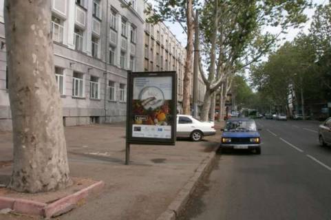 Бэклайт B в Одессе, 1.2x1.8  Рішельєвська вул., 22 - Святослава Караванського вул. (Жуковського)., 24 (направ від залізн. вокзала) фото 1