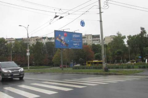 Билборд A в Васильевке, 3x6  Василя Касіяна вул. - Маршала Якубовського вул., 2 (в направл. Якубовського) фото 1
