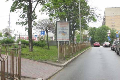 Бэклайт A в Киеве, 1.2x1.8  Марії Приймаченко бульв., , 10/36 бульварна частина фото 1