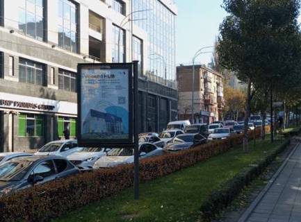Сiтiлайт B у Києві, 1.2x1.8  Лесі Українки бульв., 1 розподільнік Фото 1