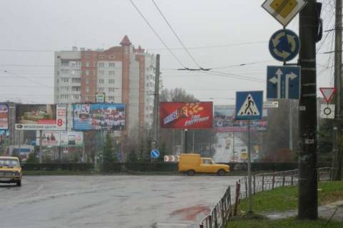Билборд B в Васильевке, 3x6  Злуки просп. - Євгена Коновальця вул. фото 1