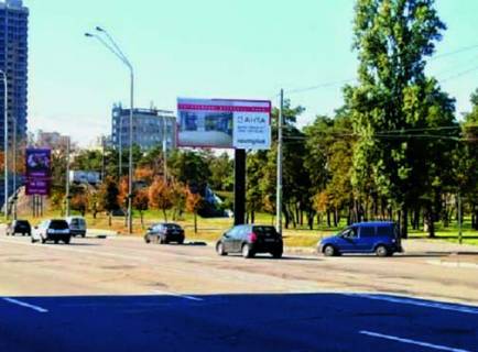 Бэклайт A в Киеве, 4x8  Броварський просп.,  перед шляхопровідом Будівельників вул. фото 1