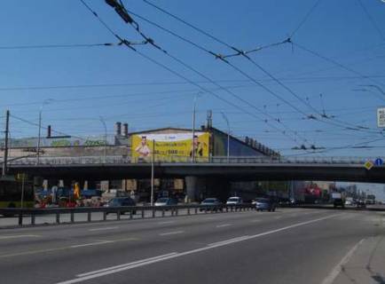 Билборд A в Киеве, Нестандарт  Берестейський просп., 49/2: стіна заводу "Більшовик"; Шулявський  шляхопровід (стена;у напрямку  Севастопольської площі) фото 1