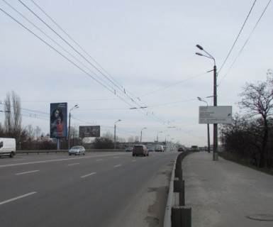 Беклайт B у Києві, 8x4  Лугова вул., 16а Фото 1