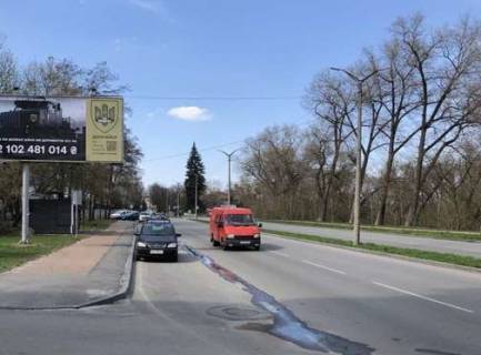 Билборд B в Чернигове, 3x6  Гонча вул., 84, від центру фото 1