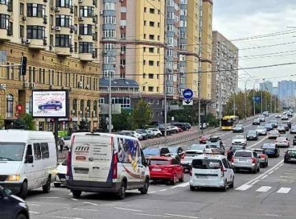 Видеоборд B у Києві, 2.3x3.14  Чорновола В`ячеслава вул., 27 - Золотоустівська вул. (розширення 480х336) - 616314 Фото 1