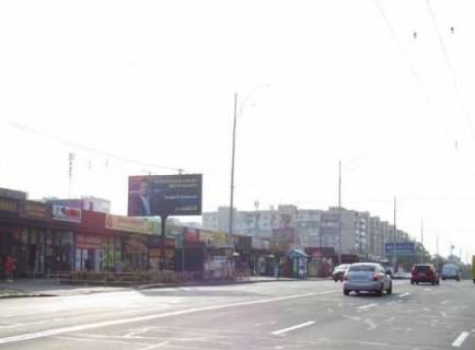 Билборд B в Киеве, 3x6  Драйзера Теодора вул., 8 фото 1