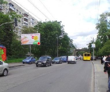 Призматрон, Призма B у Києві, 3x6  Кирилівська вул. (Фрунзе вул.), 131 - 661371 Фото 1
