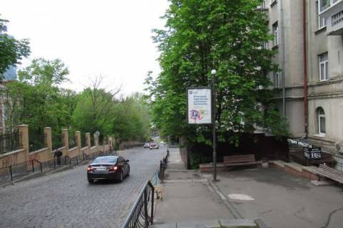 Бэклайт A в Киеве, 1.2x1.8  Шовковична вул., 38 фото 1