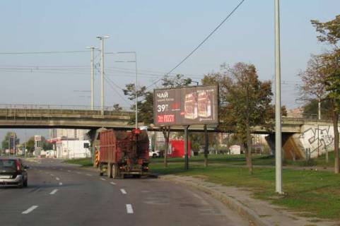 Призма A в Васильевке, 3x6  Шухевича Романа просп. (Генерала Ватутіна просп.), 32, навпроти - 421467 фото 1
