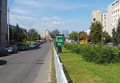 Бэклайт B в Киеве Народного ополчення вул., 3 фото 1