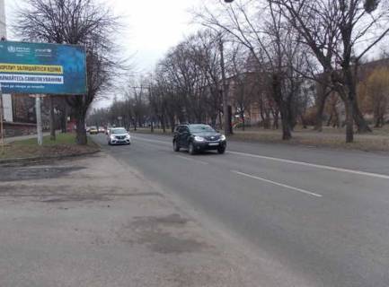 Билборд B в Черкассах, 3x6  Смілянська вул., 75 - Володимира Ложешнікова вул. (Крупської вул.) фото 1