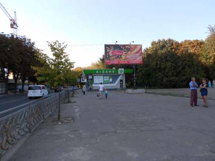 Билборд A в Васильевке, 3x6  Чорновола Вячеслава вул. - Бандери Степана вул. (в бік парку) фото 1