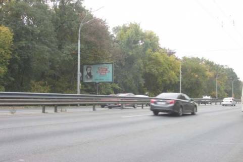 Білборд, Бігборд (Борд)  B у Василівці, 3x6  Академіка Глушкова просп., в'їзд в київ напроти Одеського ринку  (виїзд з Києва) Фото 1