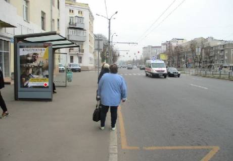 Бэклайт B в Харькове Героїв Харкова просп. (Московський просп.), 191 - Бетховена пров. фото 1