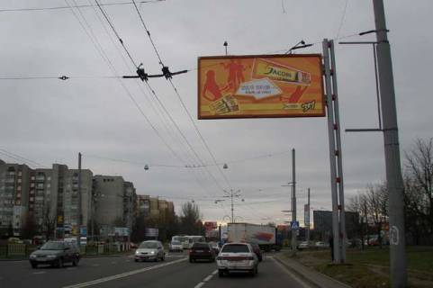 Білборд, Бігборд (Борд)  A у Василівці, 3x6  Кульпарківська вул. - Виговського вул. (Івана Виговського вул.) - Володимира Великого вул. (від центру) Фото 1