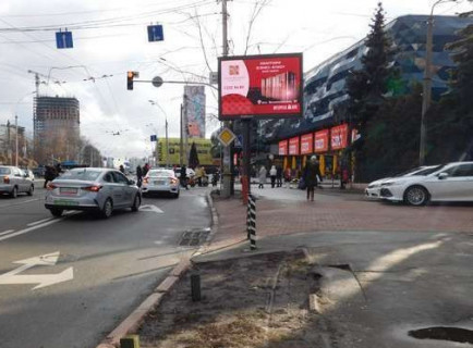Video Billboard A in Kyiv, 2.3x3.14  Антоновича вул. (Горького вул.), 174 (ТТ 4.8 676х468) - 655088 Photo 1