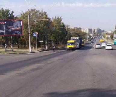 Билборд B в Сумах, 3x6  Харківська вул. - Сергія Табали вул. (Паризької Комуни вул.) фото 1