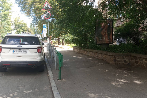 Ситилайт A в Киеве, 1.2x1.8  Тарасівська вул., 11 фото 6