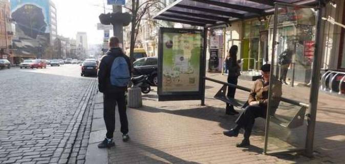 Нестандарт A в Киеве, 1.2x1.8  Велика Васильківська вул. (Червоноармійська)., 30 (ресторан "Муракамі", "Укрсиббанк") - зупинка гром.транспорту фото 1