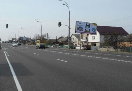 Билборд A в Бровары, 3x6  Київська вул., 51, на світлофорі, біля автобусної зупинки фото 1