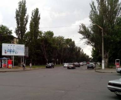 Билборд B в Одессе, 3x6  Івана та Юрія Лип вул. (Гайдара вул.) - Генерала Петрова вул. фото 1