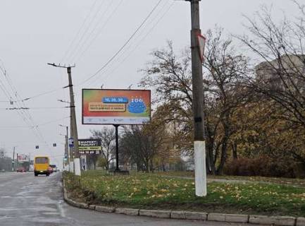Білборд, Бігборд (Борд)  A у Кропивницький (Кіровоград), 3x6  Університетський просп., 14 Фото 1