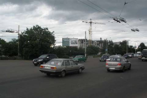 Билборд A в Васильевке, 3x6  Незалежності просп. (Ватутіна вул.) - Покровська вул. (Щорса вул.) фото 1