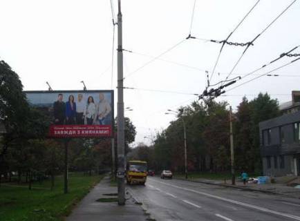 Билборд B в Киеве, 3x6  Вишгородська вул., 24 фото 1